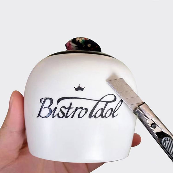 Quer saber mais sobre a diversão do adesivo UV?